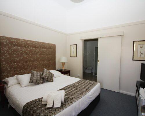 bourke-accommodation-budget-room-25 (7)