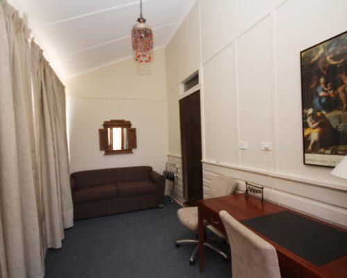 bourke-accommodation-executive-room-28 (2)