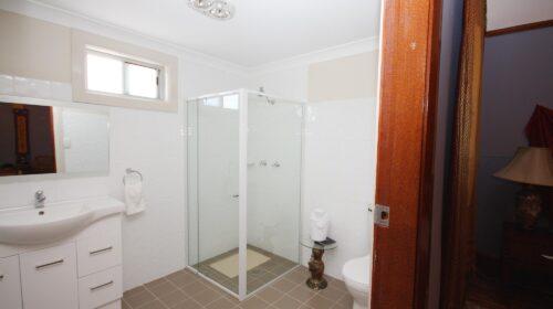 bourke-accommodation-executive-room-28 (4)