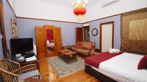 bourke-accommodation-executive-room-28 (7)