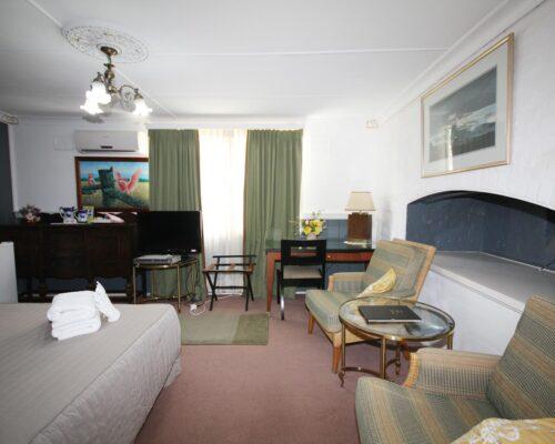 bourke-accommodation-standard-room-10 (5)
