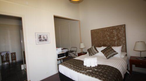 bourke-accommodation-standard-room-23 (5)