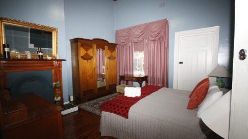 bourke-deluxe-accommodation-2bed-family-room-1 (16)