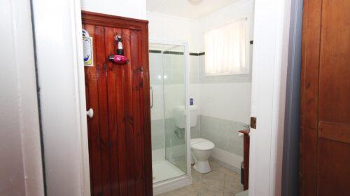 bourke-deluxe-accommodation-king-room-19 (1)